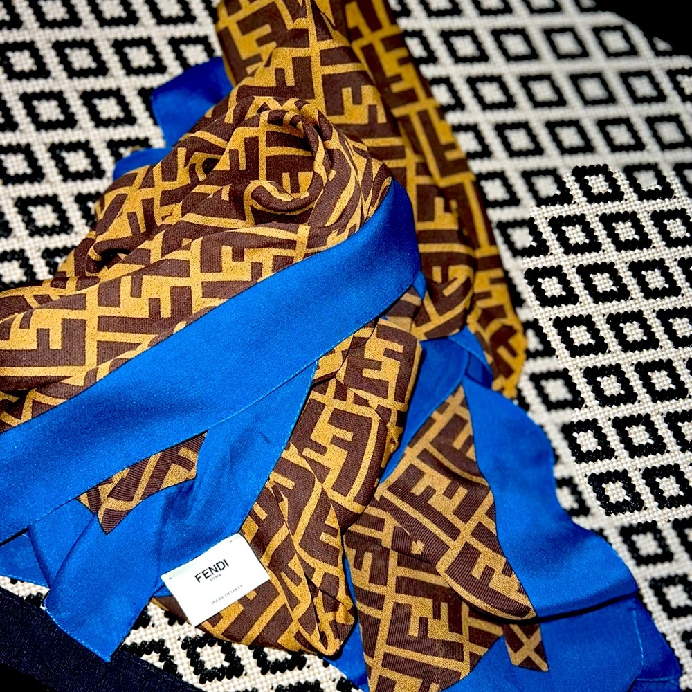 FENDI SCARF